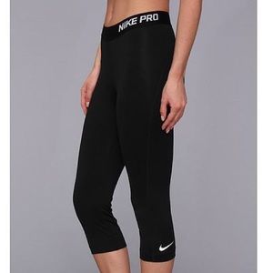 Used Nike Pro cool capris